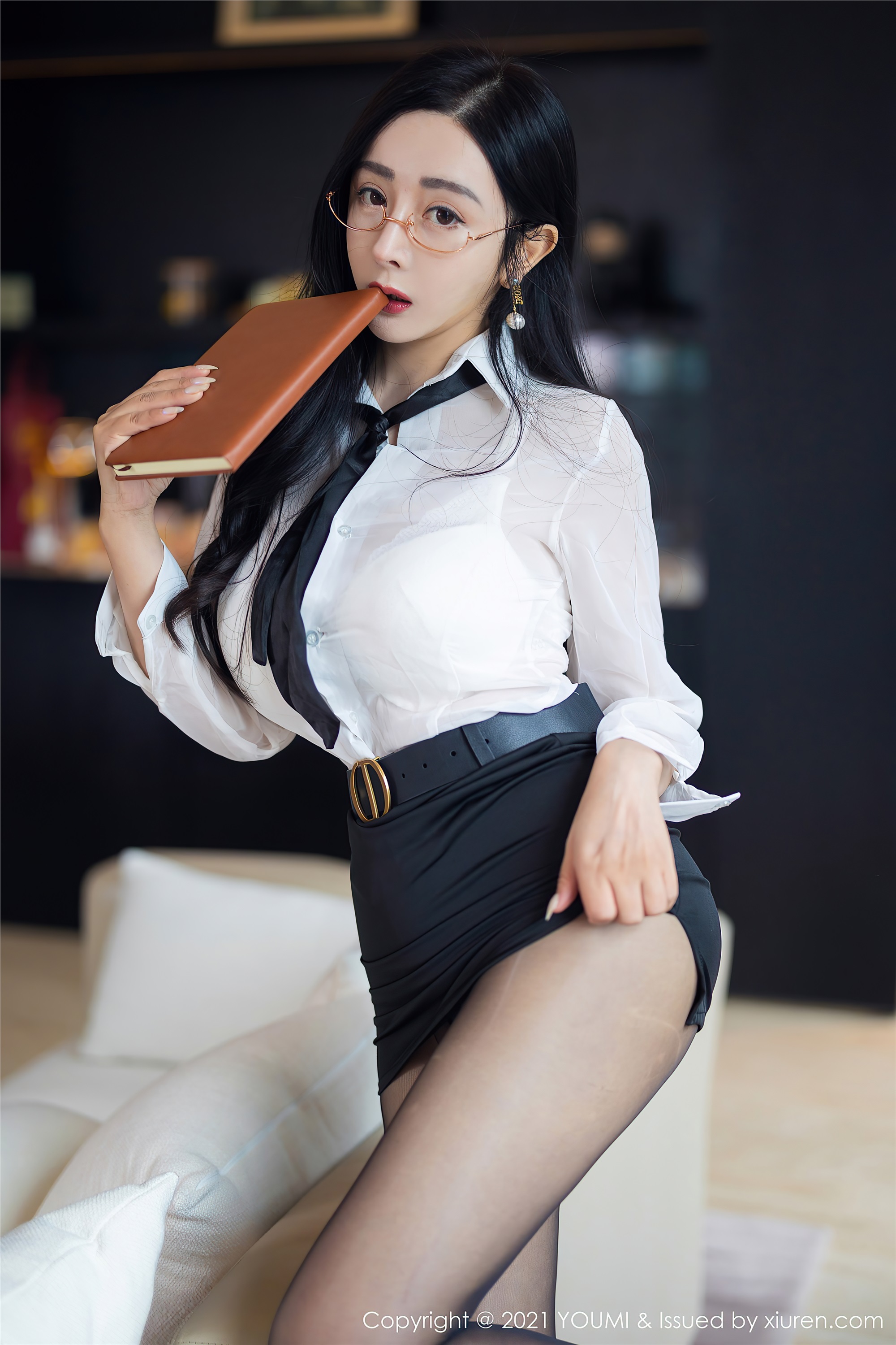 YouMi 尤蜜荟 2021.11.26 Vol.723 允爾